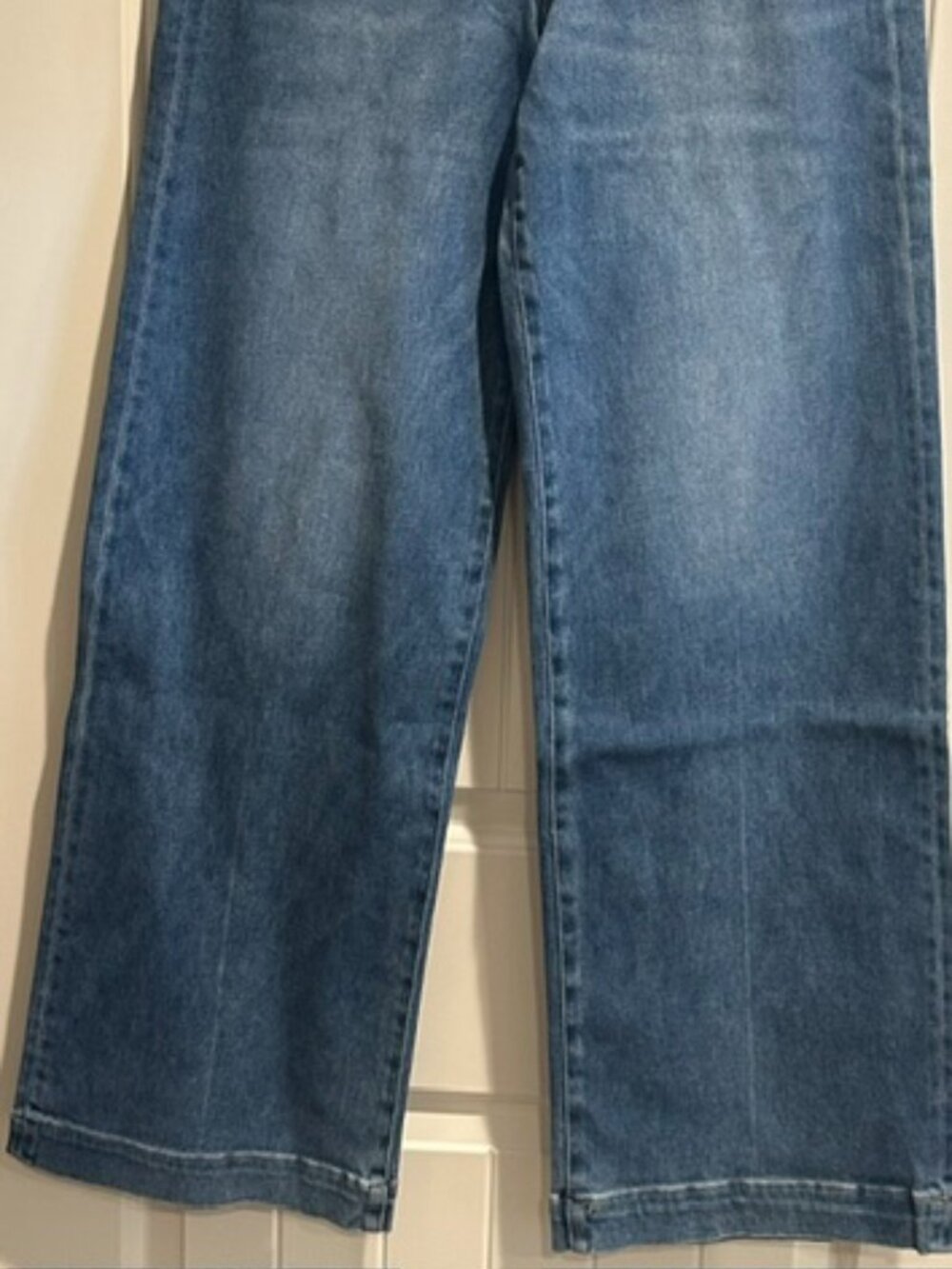 NWT Flying Monkey High Rise Wide Leg Denim Medium Wash size- 29 - Picture 2 of 4